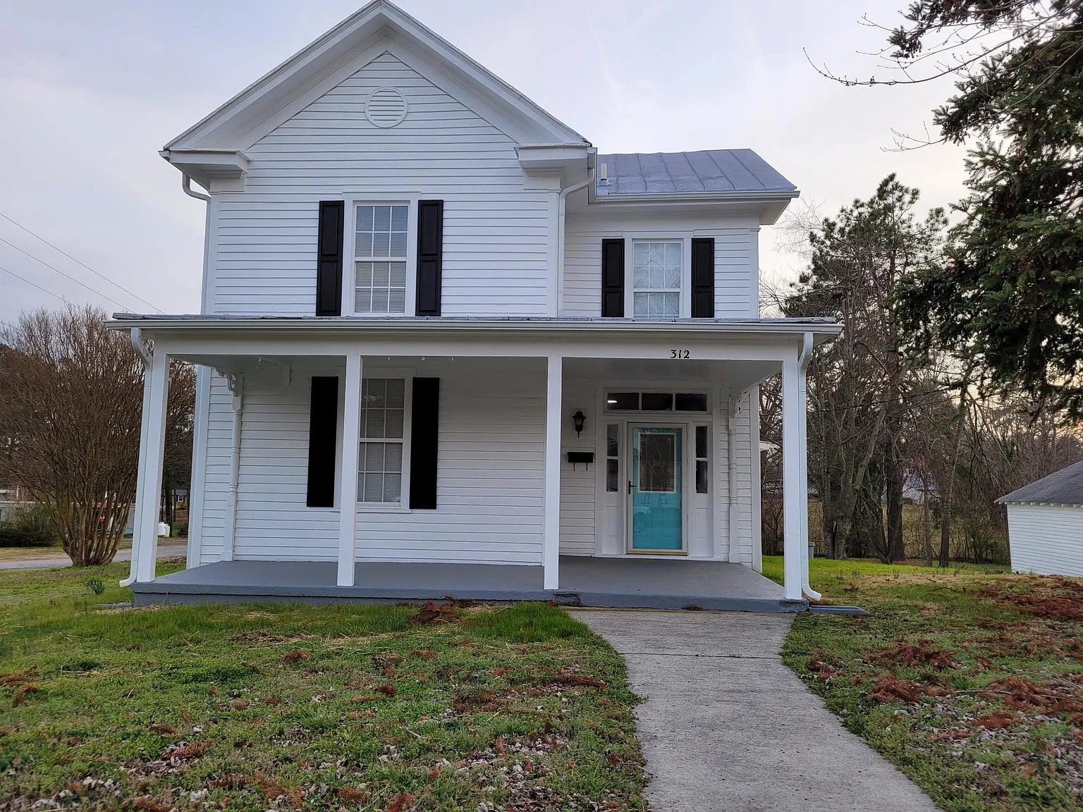 3 bed, 1800 sqft, $1,400 — Photo 1