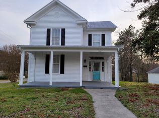312 Dinwiddie Ave, Blackstone, VA 23824