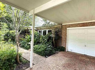 25 Feldor Dr, Pensacola, FL 32506