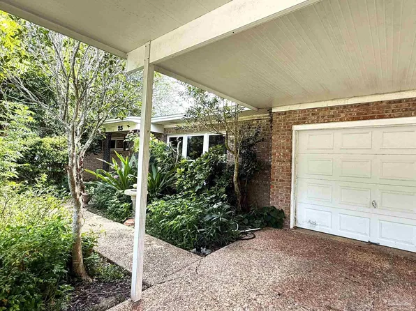 25 Feldor Dr, Pensacola, FL 32506