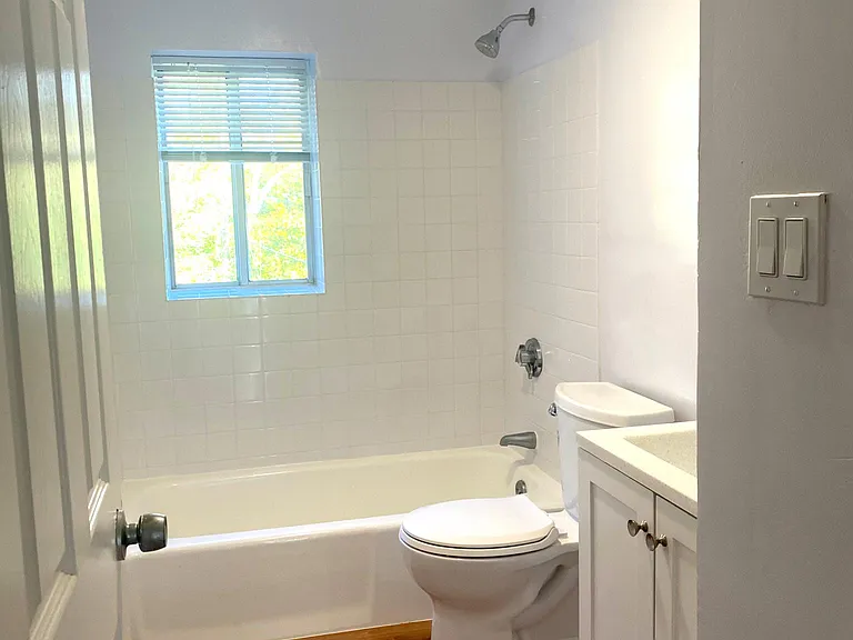 504 Broad St #5 — Photo 5