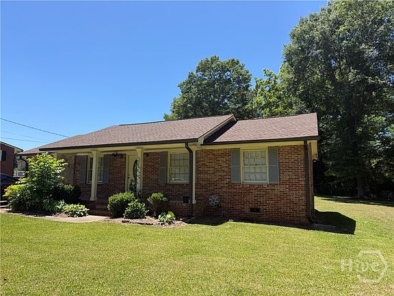 2nd image of 230 Cooper Road
