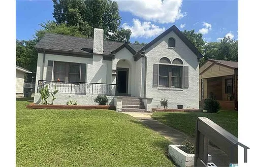2133 47th St Photo 1