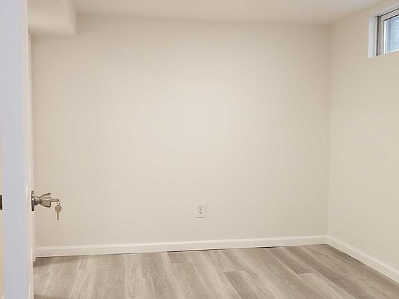 5th image of 250 Monahan Ave #Basement