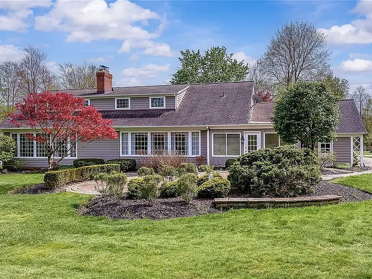 32245 Burlwood Dr — Photo 2