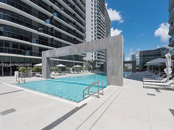 3rd image of 55 SW 9th St Unit 2906