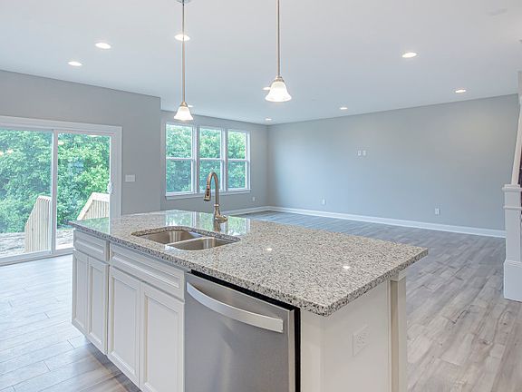 5th image of 11531 Daventry Dr NW