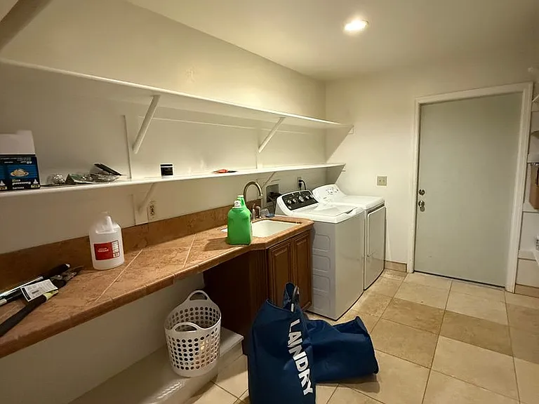 3800 Casey Ct — Photo 36