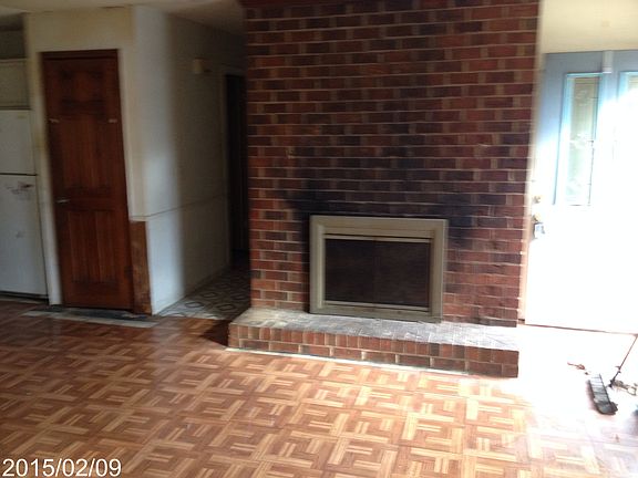 2nd image of 312 Dare St