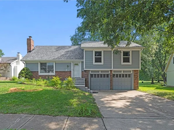 2311 W Sage Cir, Olathe, KS 66061