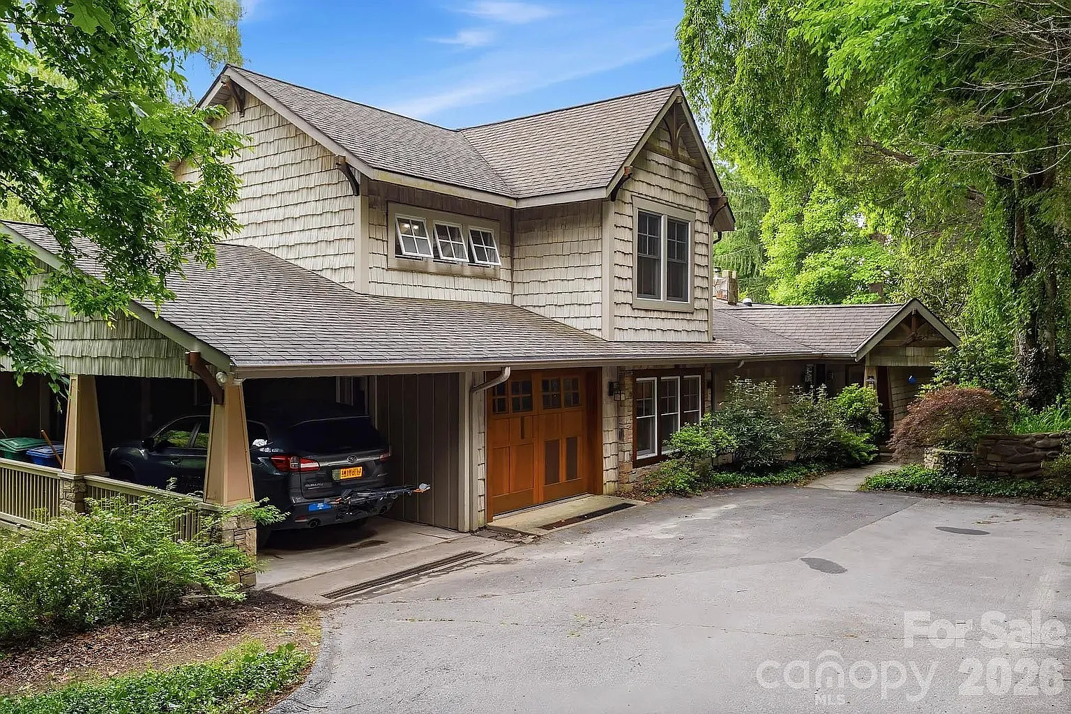 5 bed, 3507 sqft, $4,700 — Photo 4