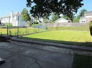 506 E Rambo St, Bridgeport, PA 19405
