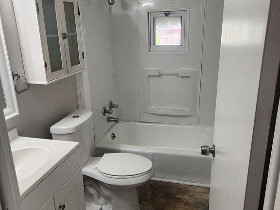 5th image of 1024-1026 Lafayette St #2