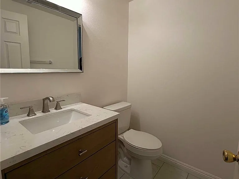 44045 Quarter St — Photo 17
