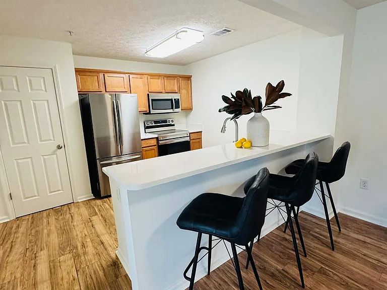 340 N Donahue Dr #A103 — Photo 15