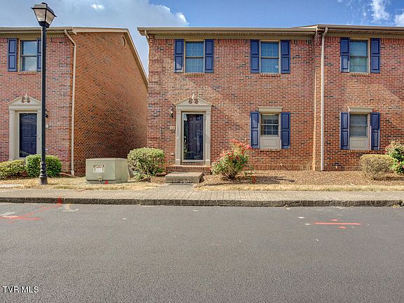 4th image of 28 Oak Leaf Cir #28