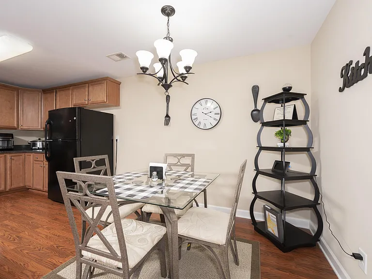 Kitchen/Dining