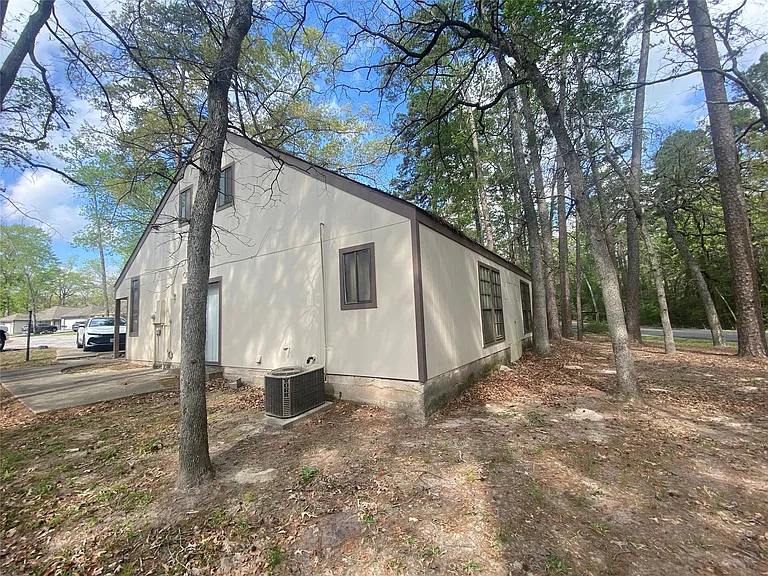 24605 Pools Creek Dr — Photo 9