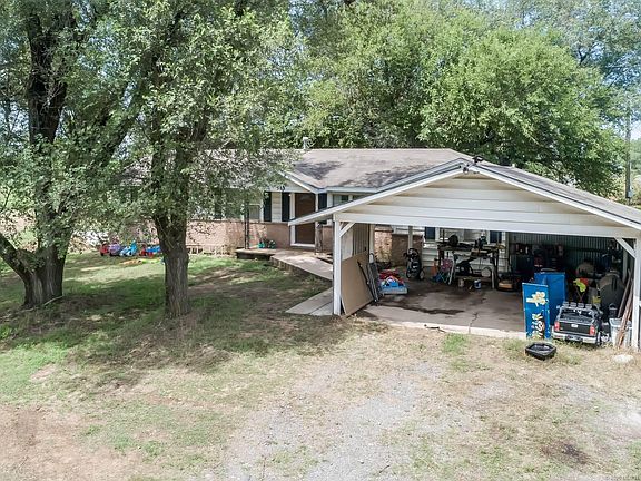 2nd image of 508 Melody Ln