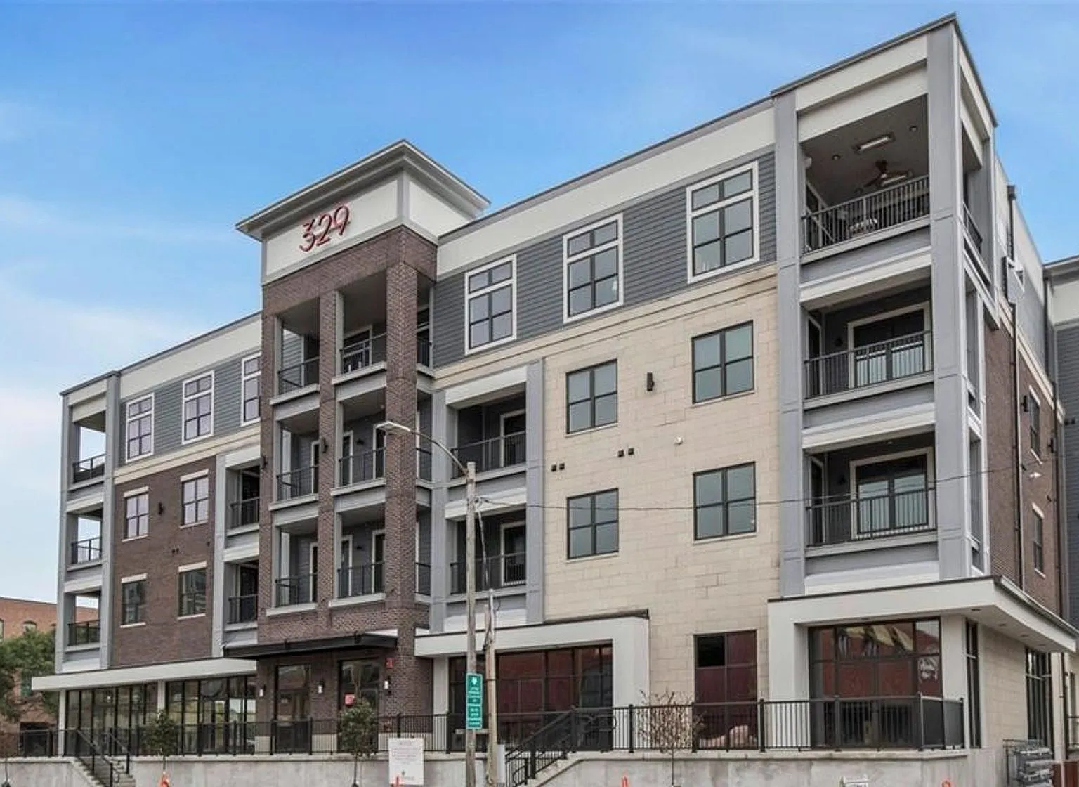 329 Building Apartments - 2 Bedroom/2 Bathroom — Photo 3