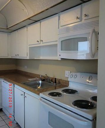 3rd image of 447 NE 195th St APT 210