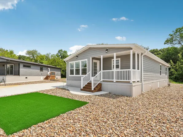 7368 NE Berwick Dr Trailer 7, Ankeny, IA 50021