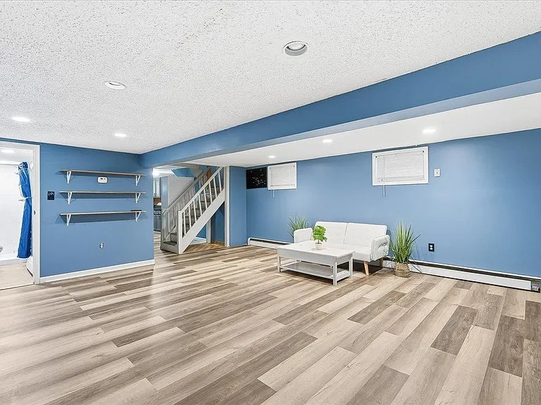 169 Zabriskie St #1 — Photo 29