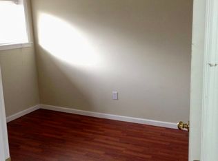 924-926 W 11th Ave #1, Huntington, WV 25701