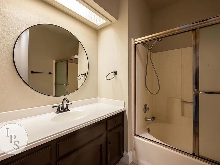 8153 N Cedar Ave #126 — Photo 13