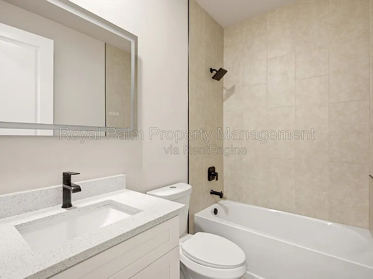 2616 NW 9th Ave — Photo 16