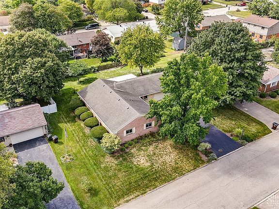 3rd image of 3307 Highgrove Pl
