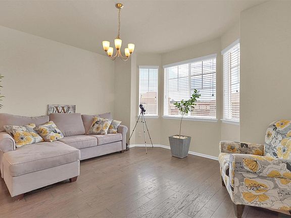 5th image of 2874 Echo Park Dr