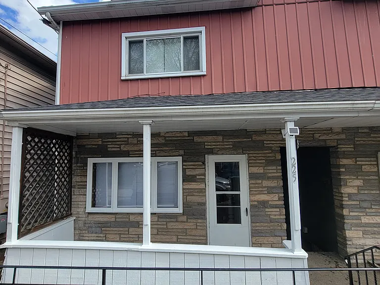225 W 9th Ave — Photo 1