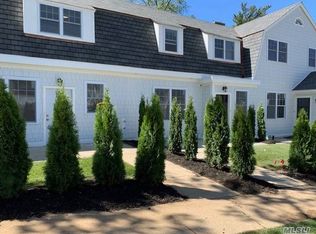 10 Northridge St, Huntington Station, NY 11746