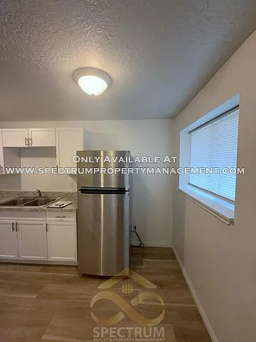 1825 S McClelland St #2 — Photo 4