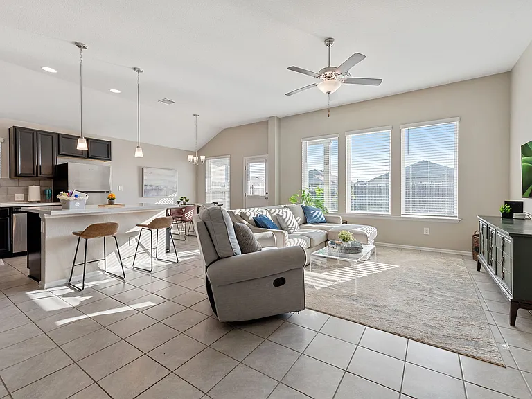 718 Bridgestone Way — Photo 4