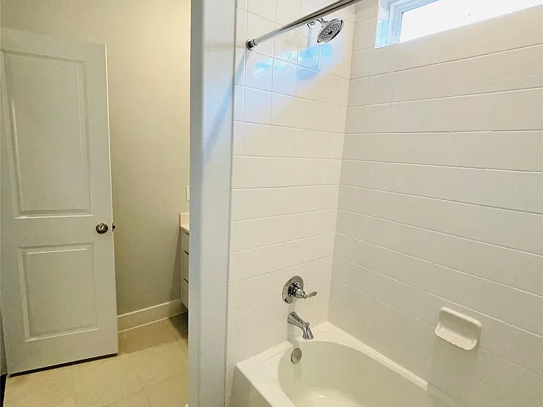 216 Catalina Cove Dr — Photo 27