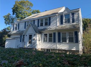 73 Crescent Rd, Fairfield, CT 06824