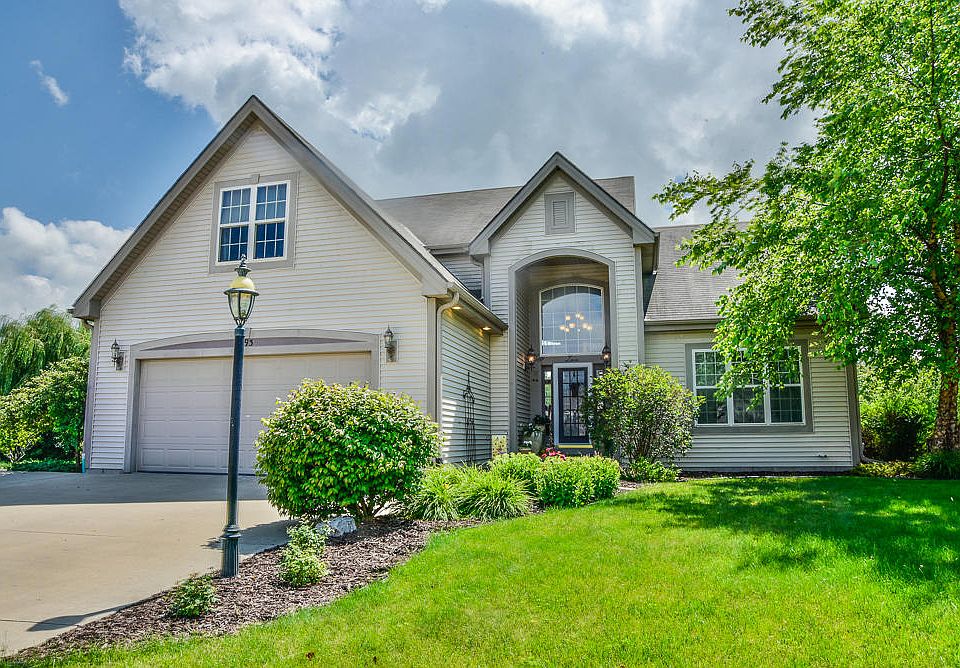 1st image of 293 Lakeridge Dr