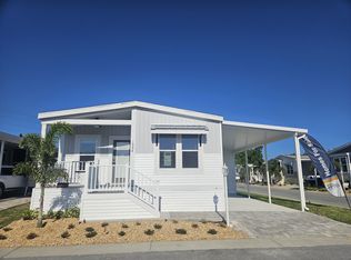 1998 Douglas Dr #284, Tarpon Springs, FL 34689