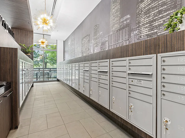 Midtown 205, Charlotte, NC, Mail Room