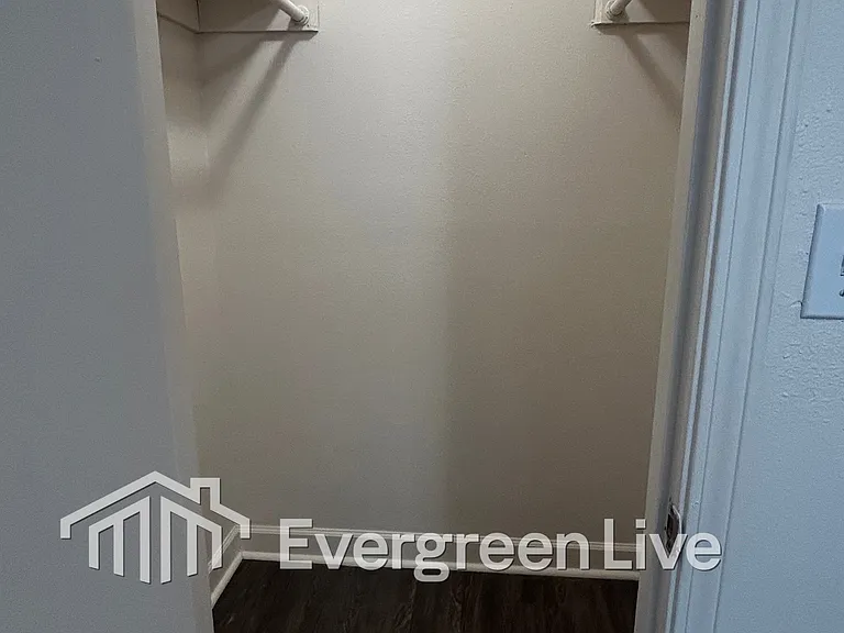 44 Callan Ct — Photo 15