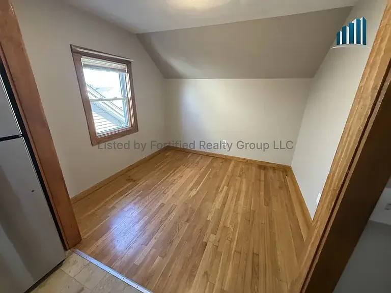 132 Hall St #3 — Photo 16