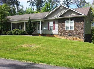 1388 Golf Course Rd, Newport, TN 37821