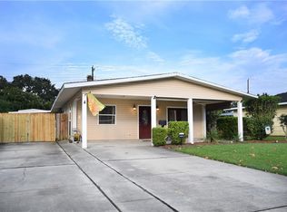 421 Cranberry Dr, Gretna, LA 70056
