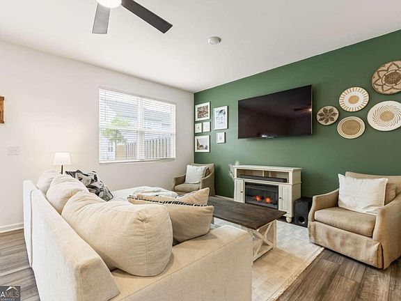 5th image of 101 Rydal Way