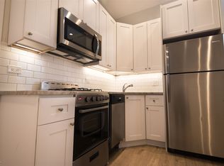 1809 W Superior St, Chicago, IL 60622