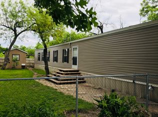 705 Fm 471 N TRLR 8, Castroville, TX 78009