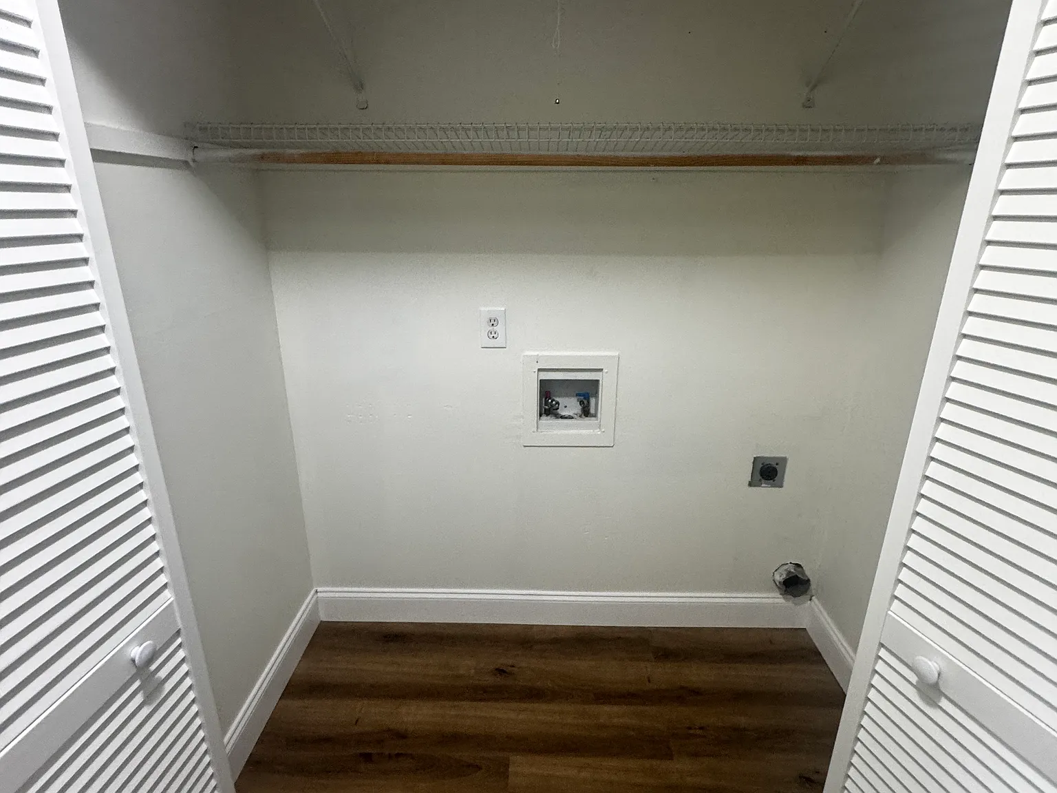 2 bed, 1.5 bath, 1000 sqft, $1,150 — Photo 1