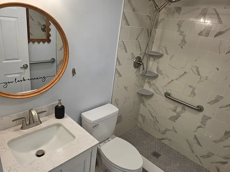 1004 Catherine St — Photo 23